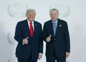 cumhurbaskani erdogan baris zirvesinde aile fotografi cekimine katildi WxTCIKeg.jpg